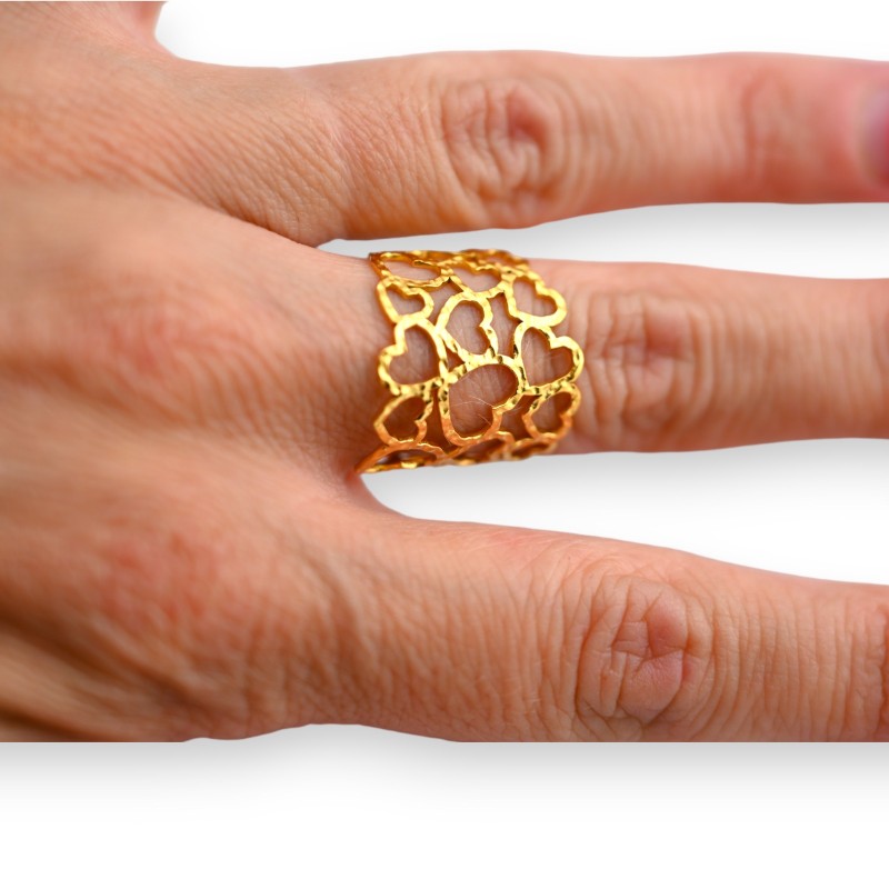 Bague acier large dorée cœurs