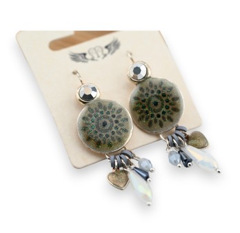 Boucle d'oreille pendante grise