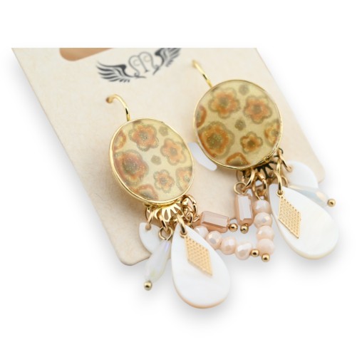 Boucle d'oreille pendante beige et blanc