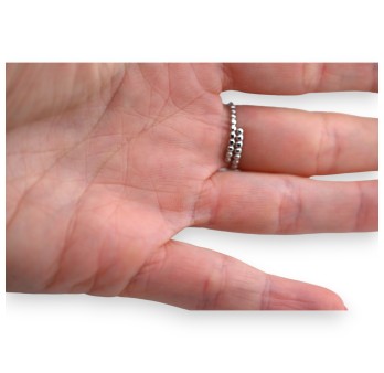 Bague acier argenté ovale rond strass