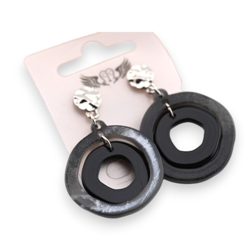 Boucle d'oreille fantaisie ronde plastique noire