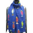 Foulard motifs poissons dans les tons bleu électrique
