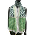Foulard motif ethnique nuance vert