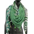 Foulard carré patchwork imprimé fleurs et queue de paon vert