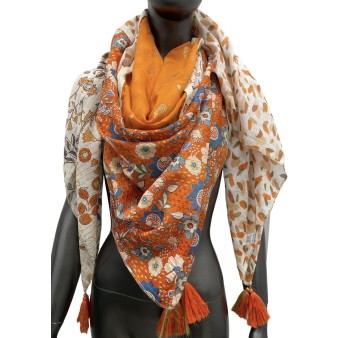 Foulard carré patchwork imprimé tâches et fleurs orange