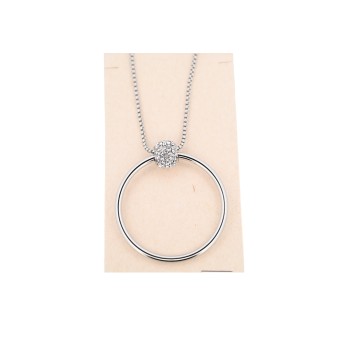Collier acier argenté cercle ajouré et charms strass