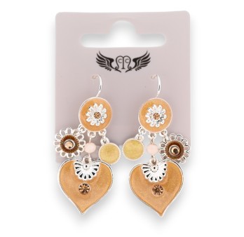 Boucles d'oreilles fantaisies argentées coeur et breloques beige