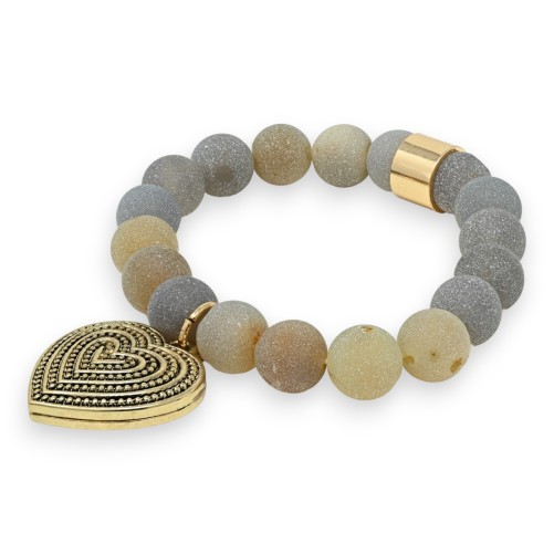 Bracelet pierres nuances de beige et de gris breloque médaillon coeur doré