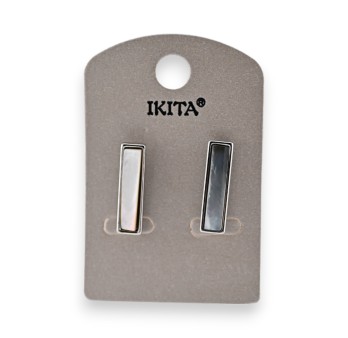 Boucles d'oreilles rectangulaires nacre de chez Ikita