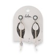 Boucles d'oreilles pendantes argentées de chez Bohm