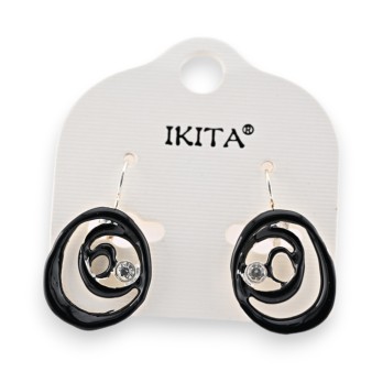 Boucles d'oreilles spirale noire de chez Ikita