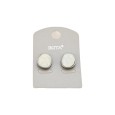 Boucles d'oreilles imitation Nacre relief de chez Ikita