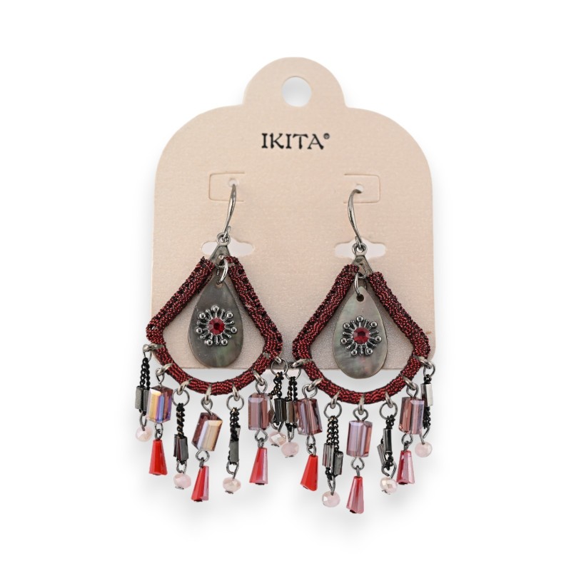 Boucles d'oreilles bohème chic bordeau de chez Ikita