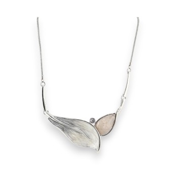 Collier Fantaisie Feuilles patinées grises de chez Belle Miss