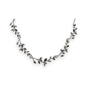 Collier Feuilles Grises et noires de chez Ikita
