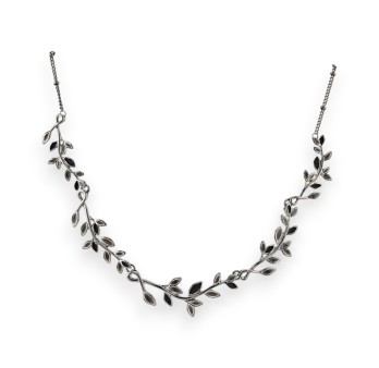 Collier Feuilles Grises et noires de chez Ikita
