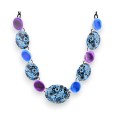 Collier Fantaisie Graphisme bleu violet de chez Ikita