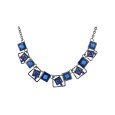 Collier fantaisie géométrique carré nuances bleu de chez Ikita