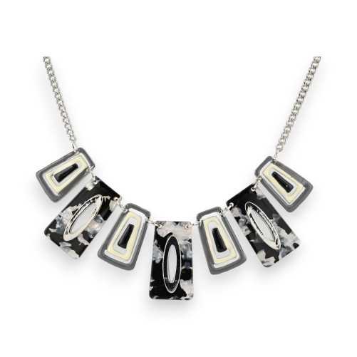 Collier fantaisie Ikita à pendentifs géométriques Noirs et Blancs