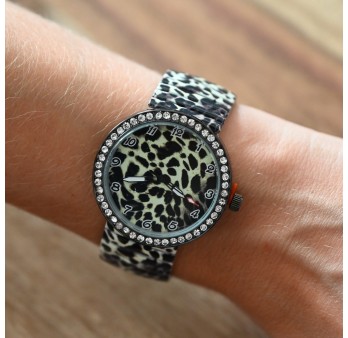 Montre Ernest léopard sur fond crème