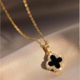 Collier Acier Réversible Trèfle noir et blanc