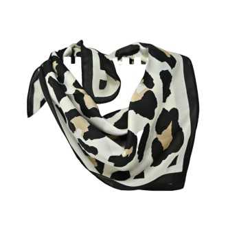 Foulard Carré Léopard Satin